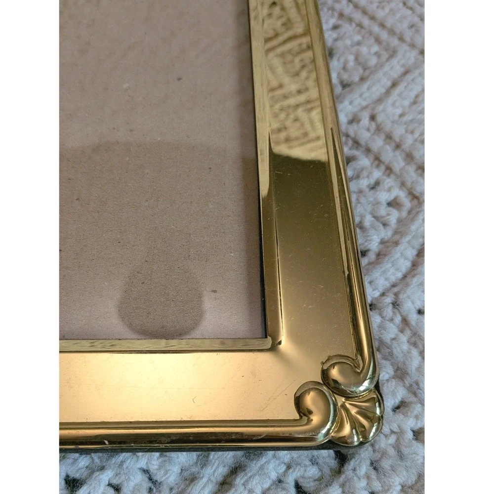 Vintage Gold Tone Metal 8x10 Picture Frame Scroll Corner Detail Tabletop Decor